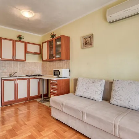 Apartament Nikol-2 By Interhome Crikvenica