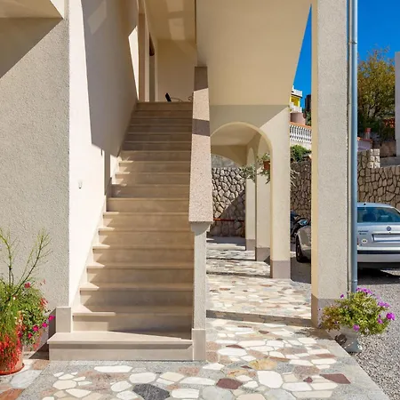 Nikol-2 By Interhome Apartament